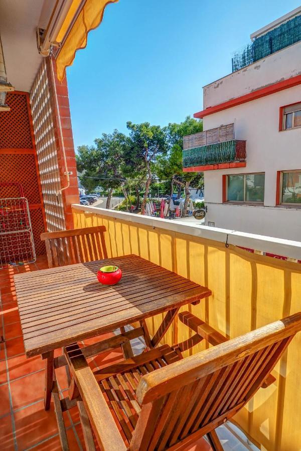 The Beach Apartment By Hello Homes Σίτζες Εξωτερικό φωτογραφία