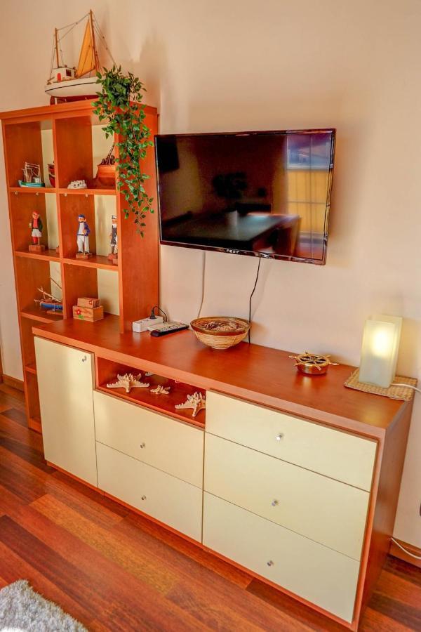 The Beach Apartment By Hello Homes Σίτζες Εξωτερικό φωτογραφία